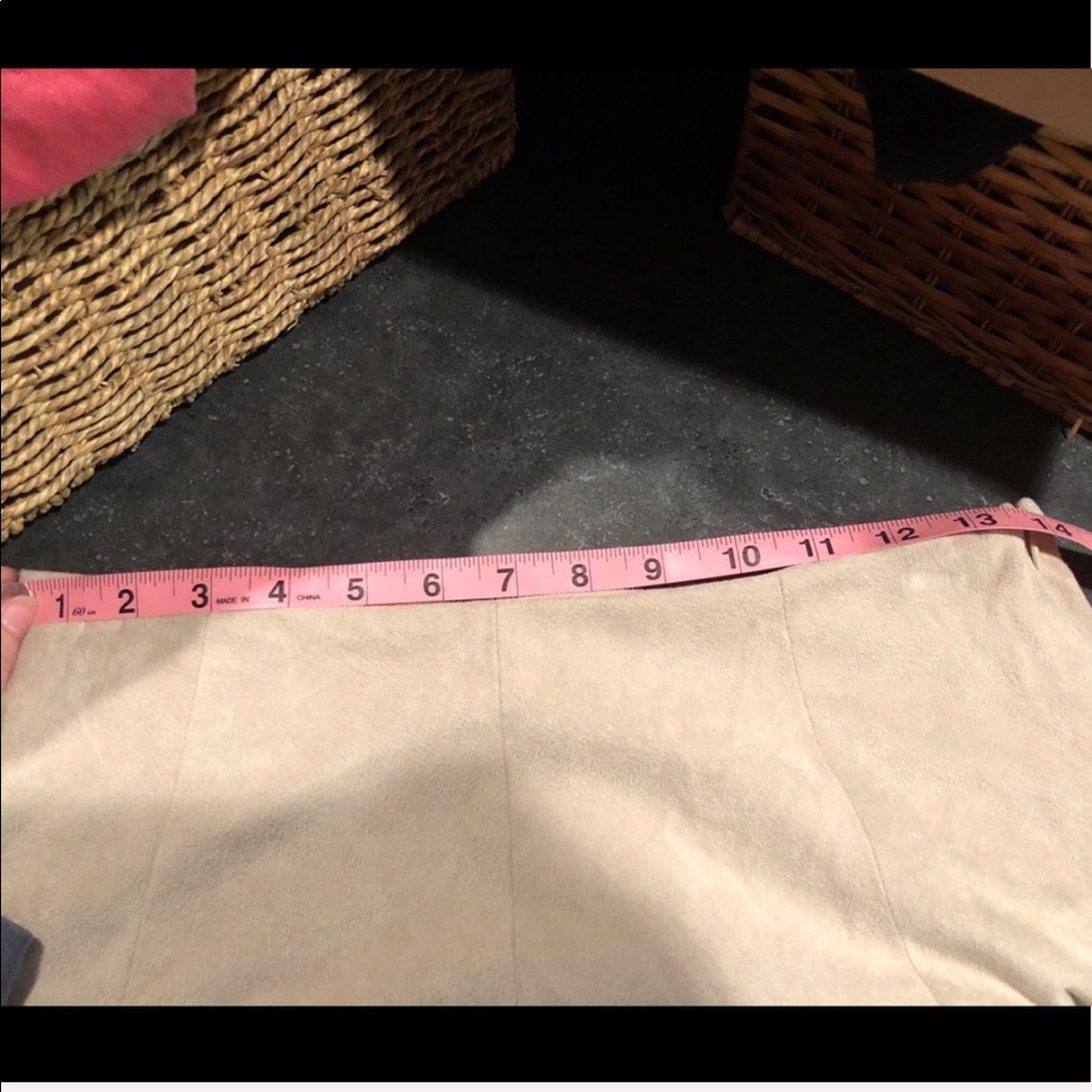 HOST PICK BB Dakota Suede Skirt - Picture 5 of 6
